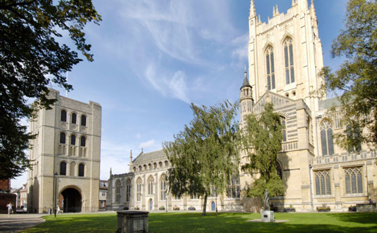 St Edmundsbury Cathedral Trip Packages