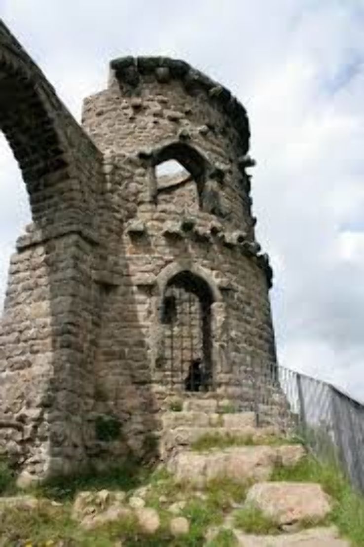 Mow Cop Castle Trip Packages