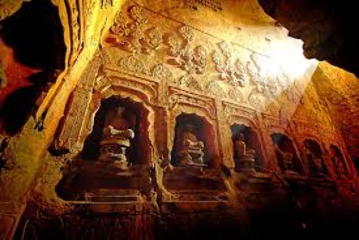 Xiangtangshan Caves Trip Packages