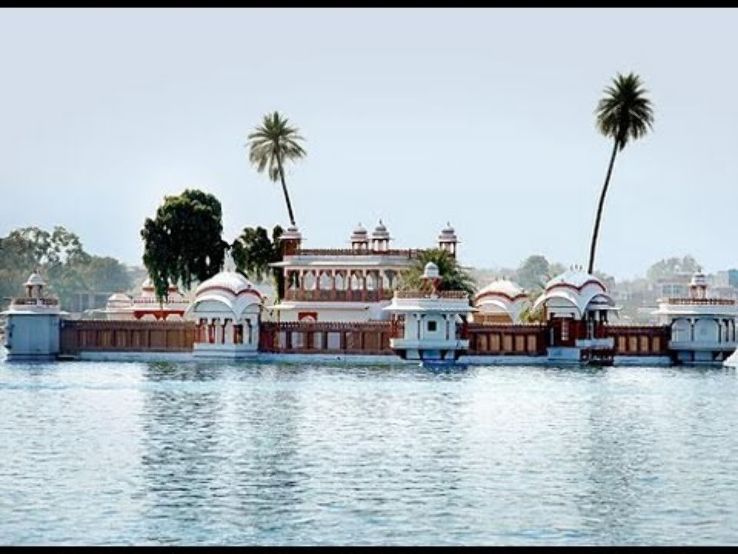 Jag Mandir Trip Packages