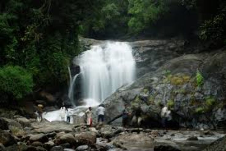 Lakkom Falls Trip Packages