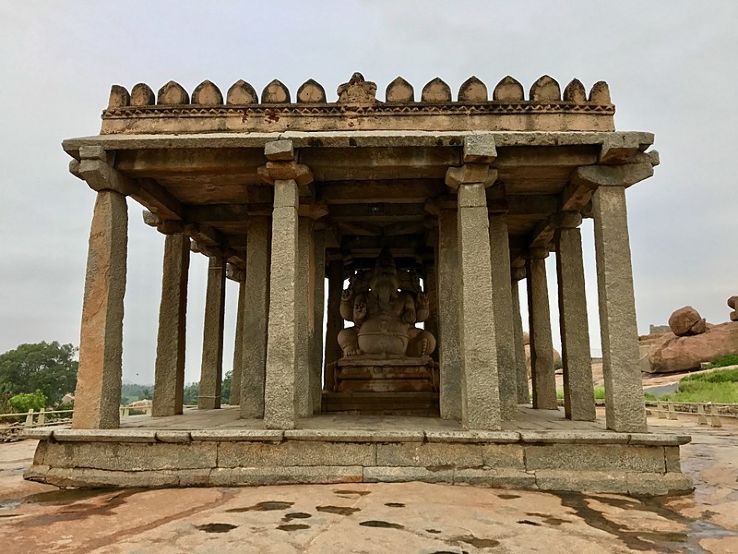 Sasivekalu Ganesha temple Trip Packages