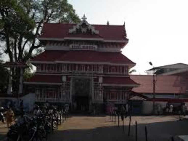 Paramekkavu Bagavathi Temple Trip Packages