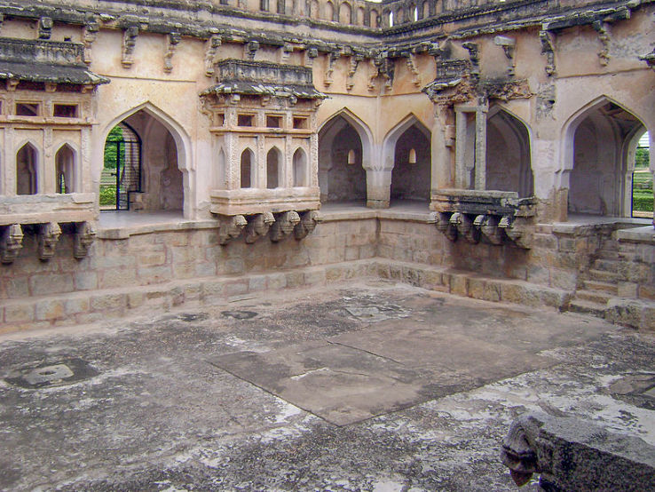 Hampi Queen Bath Trip Packages