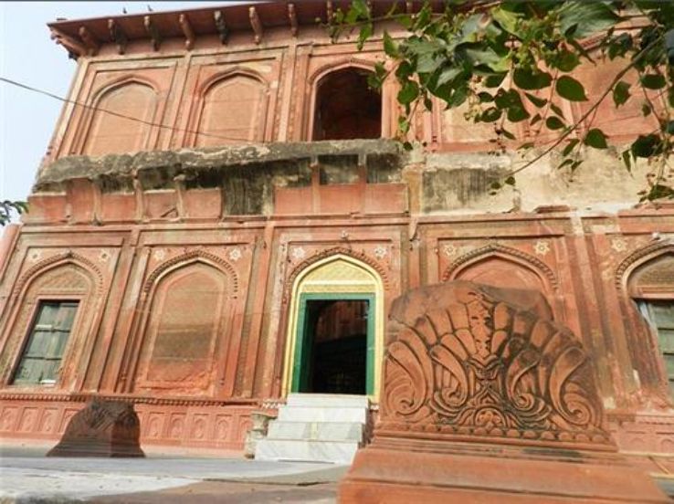 Shahpeer ki Dargah  Trip Packages