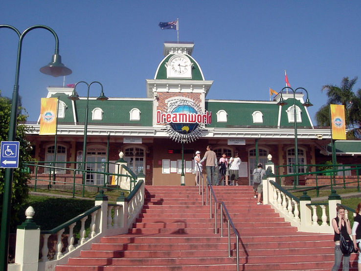 Dream World Amusement park Trip Packages