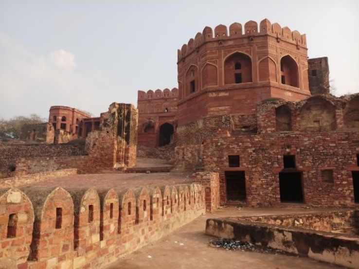 Image result for fatehpur sikri samosa mahal