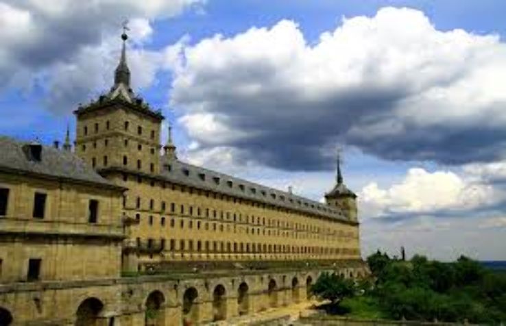 San Lorenzo de El Escorial Trip Packages