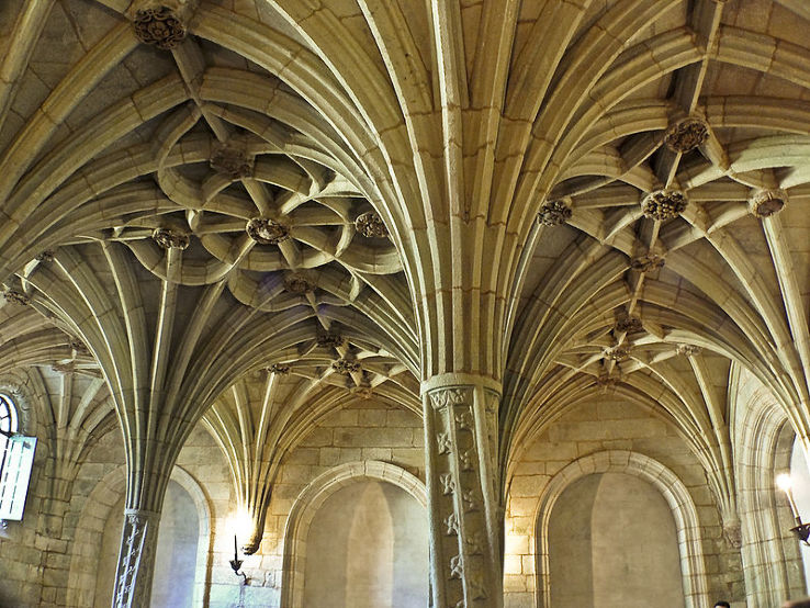 Monforte de Lemos Trip Packages