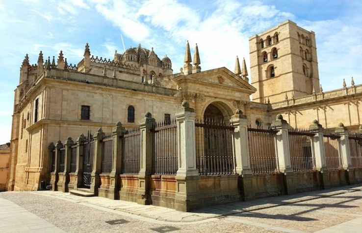 Cathedral of Zamora  Trip Packages