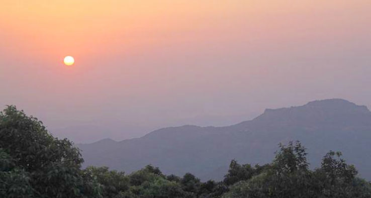 Amazing 2 Days Mumbai to Panchgani And Pratapgad Family Trip Package