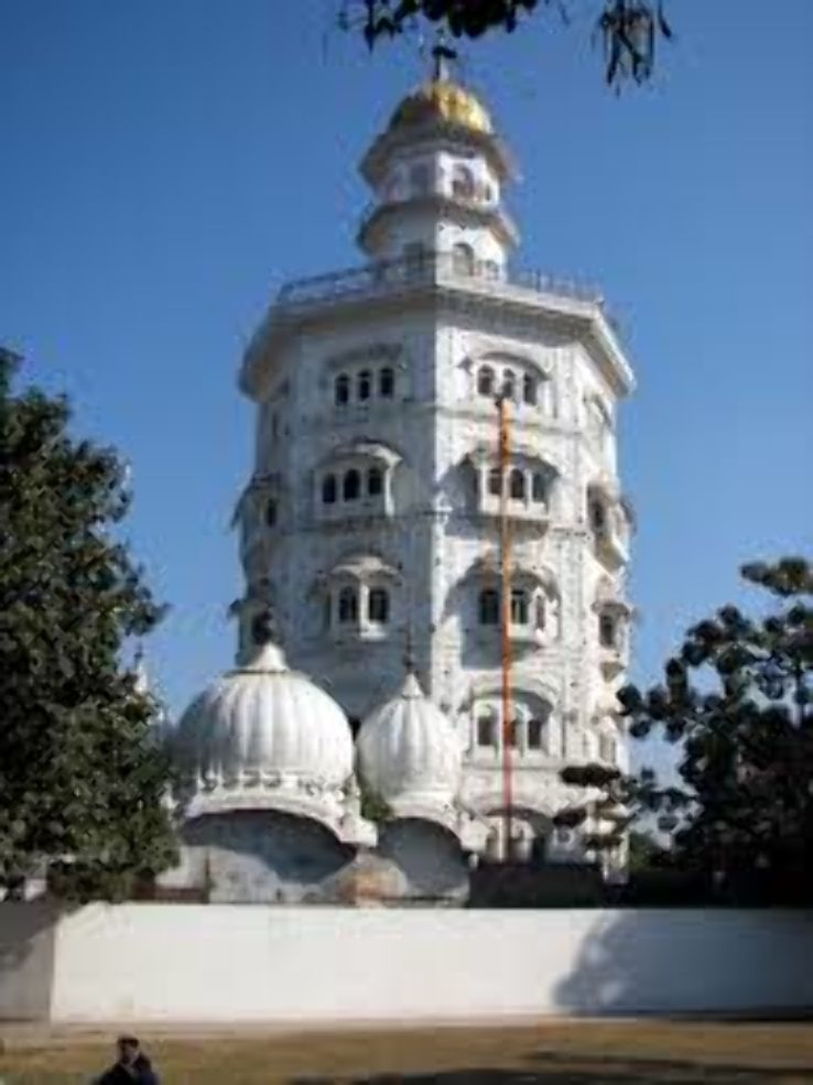 Gurdwara Baba Atal Trip Packages