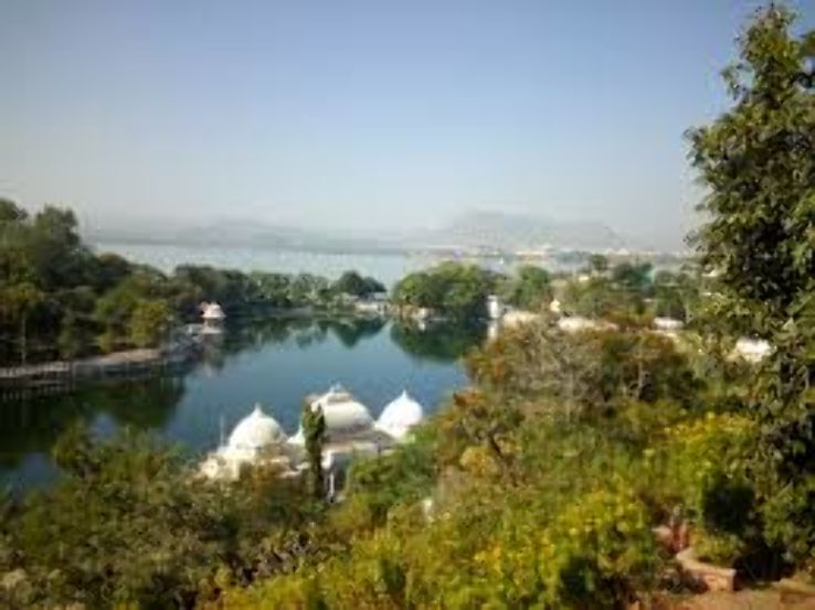 Ecstatic 4 Days 3 Nights Udaipur Vacation Package