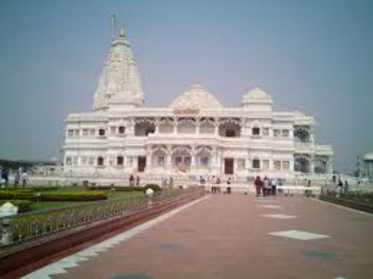 Family Getaway 3 Days Delhi to Vrindavan Holiday Package