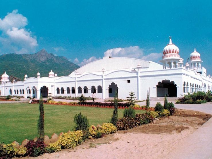 Brahma Kumaris Spiritual University and Museum , mount abu, India Top