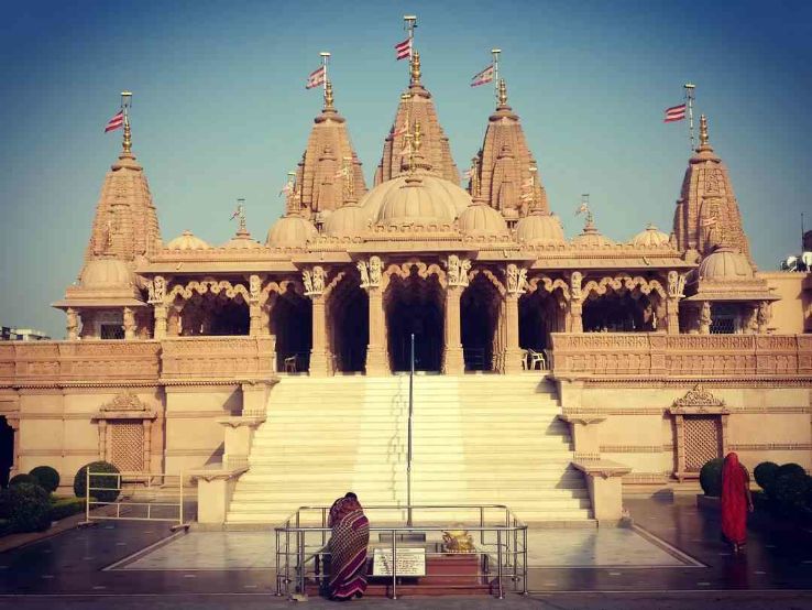 Swaminarayan Mandir Akshardham Temple Trip Packages