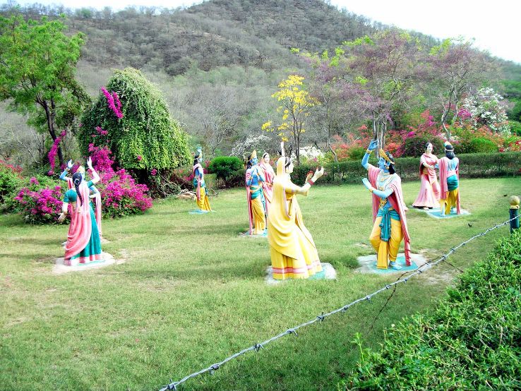 Kanak Ghati Garden Trip Packages