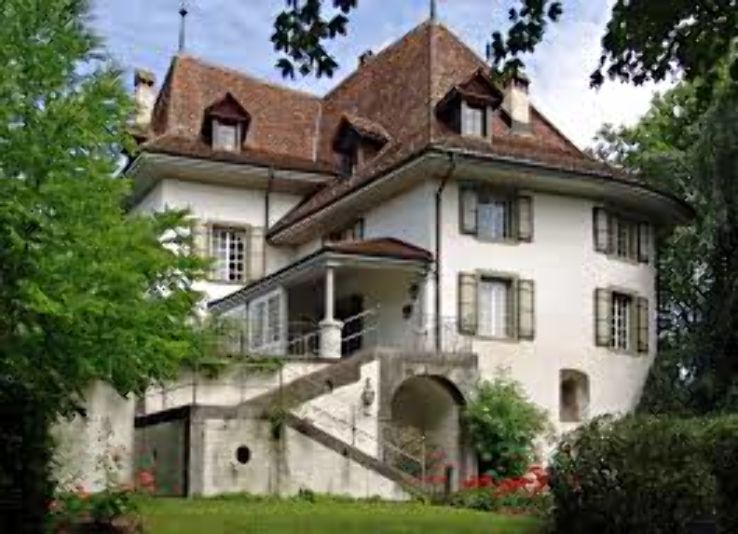 Munsingen Castle Trip Packages