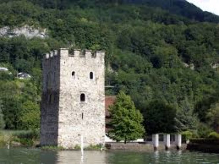 Schnitzturm Trip Packages