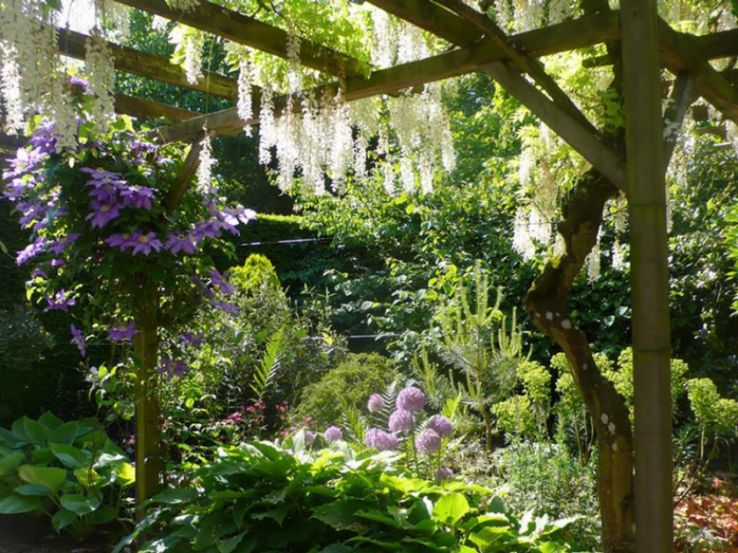 Cognac Public Garden Trip Packages