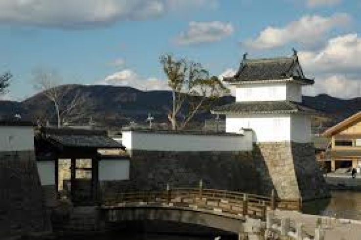 Ako Castle Trip Packages