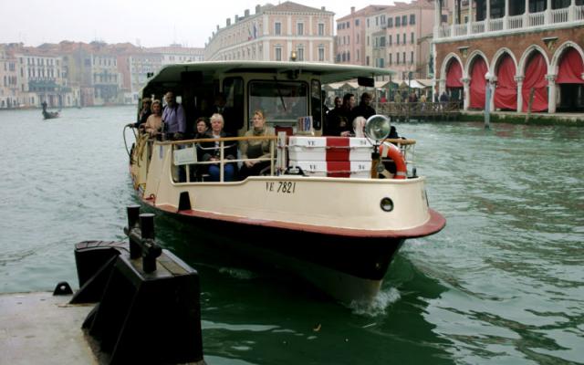 Night Ride On The Vaporetto In Venice Trip Packages