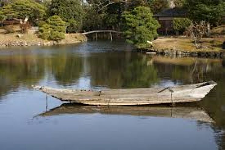 Shuraku-en Trip Packages