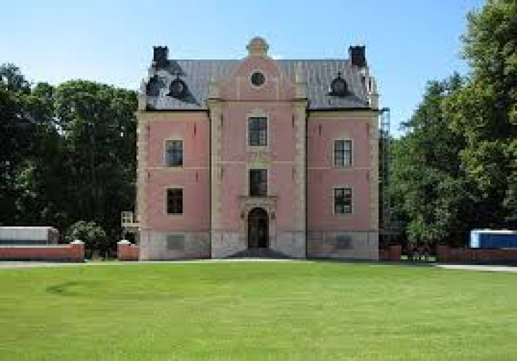 Skanelaholm Castle  Trip Packages