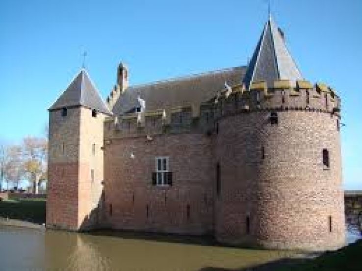 Radboud Castle Trip Packages