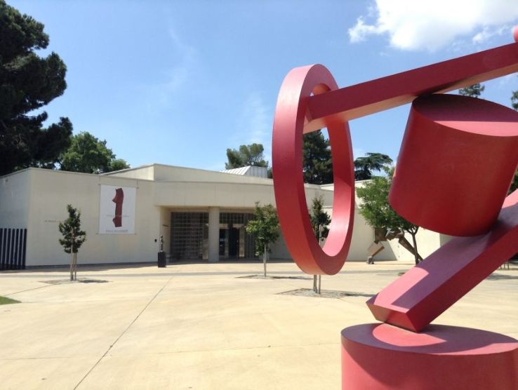 Fresno Art Museum Trip Packages
