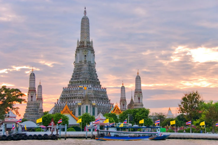 Wat Arun Trip Packages