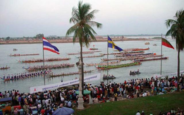 Witness The Water Festival Trip Packages