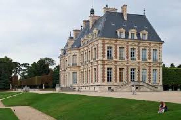 Chateau de Sceaux Trip Packages