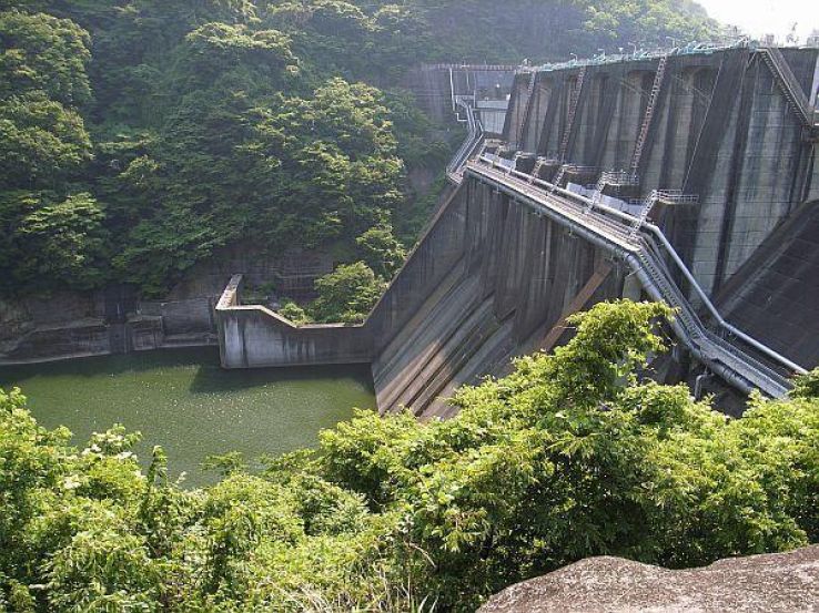 Shiroyama Dam Trip Packages
