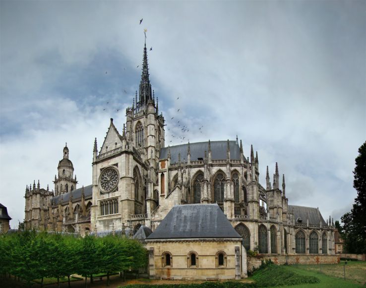 Evreux Cathedral Trip Packages