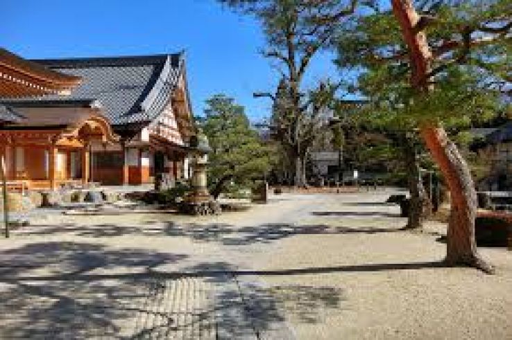 Eihoji Trip Packages