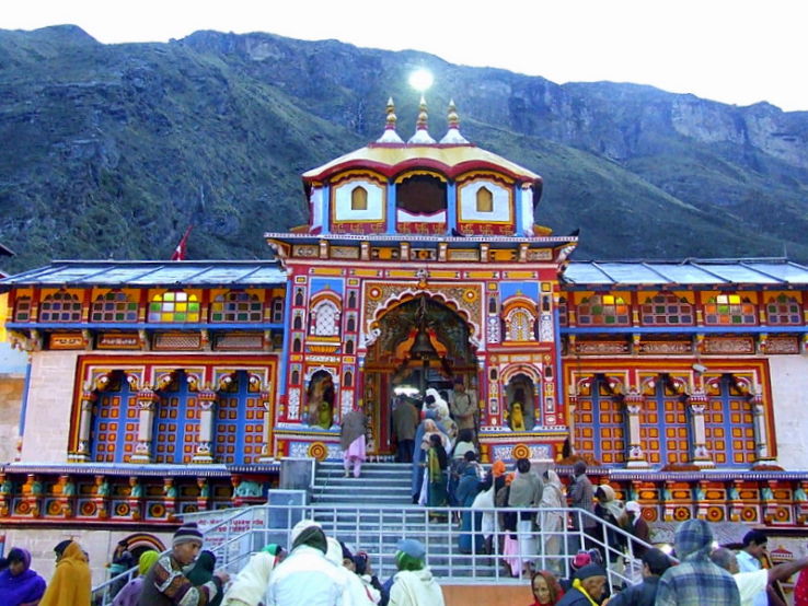 Badrinath Temple Complex Trip Packages