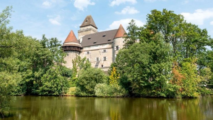 Burg Heidenreichstein Trip Packages